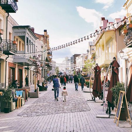 Your Apartment In This City N2 트빌리시 외부 사진