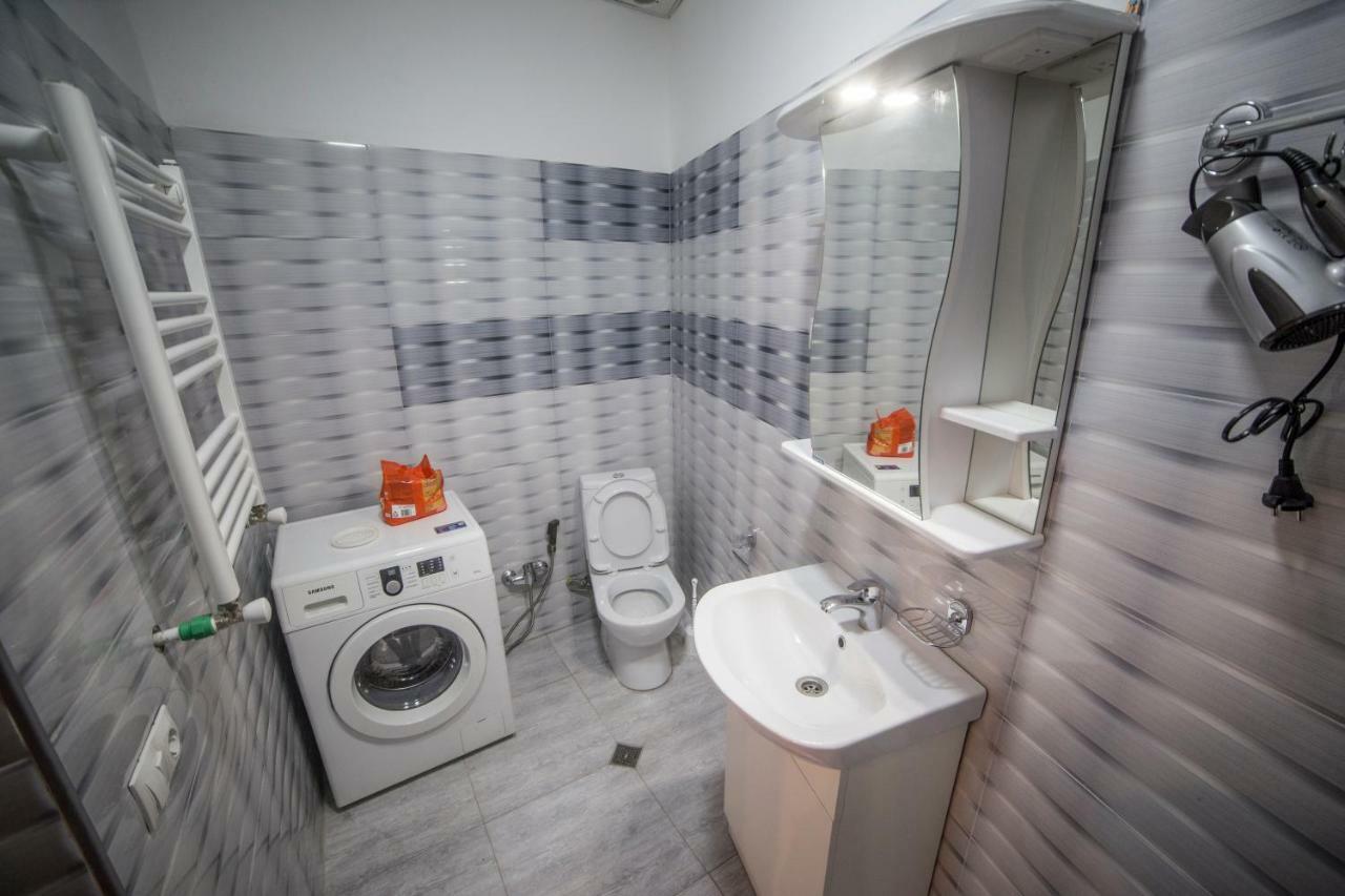Your Apartment In This City N2 트빌리시 외부 사진