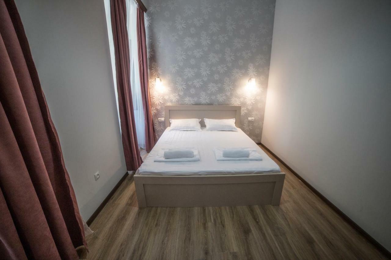 Your Apartment In This City N2 트빌리시 외부 사진